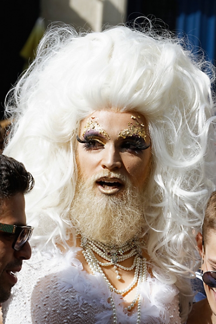 Gay pride Paris JUN13-246